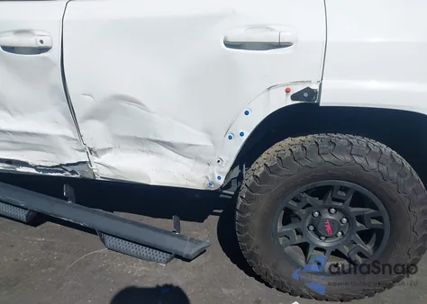2020 Toyota 4Runner Trd Off Road from USA, damaged, VIN JTEBU5JR4L5814193